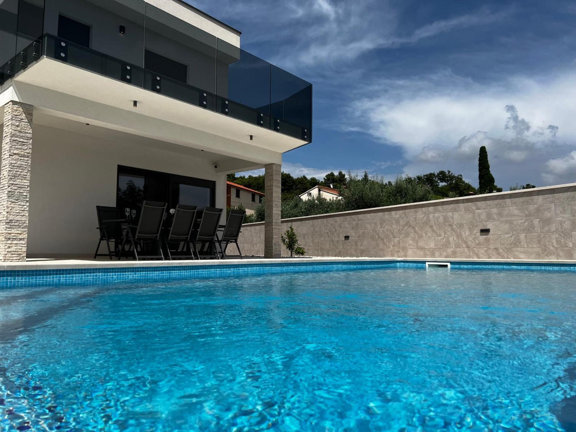 Villa Mare - Modern Villa With Swimming Pool And Jacuzzi Pula Zewnętrze zdjęcie